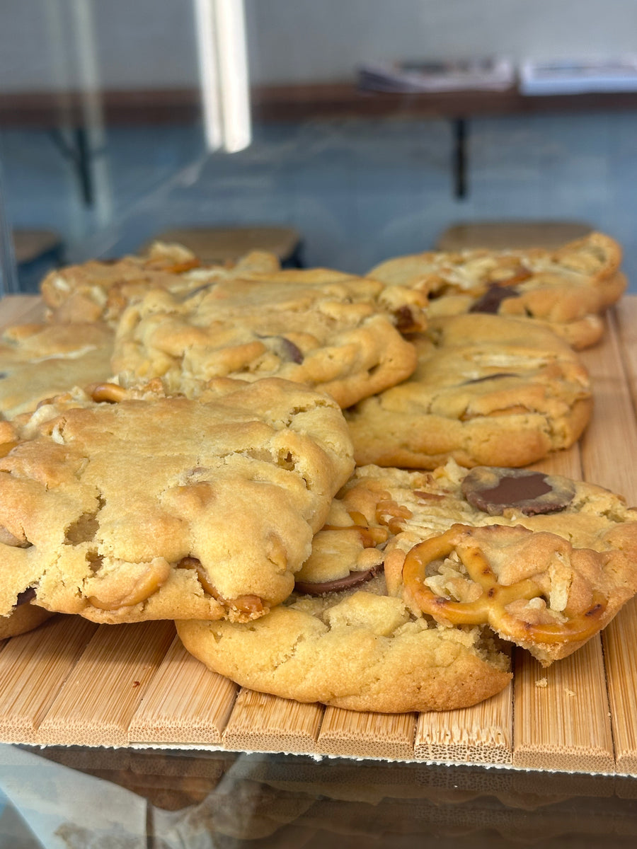 Choc Chip Crunch Cookie